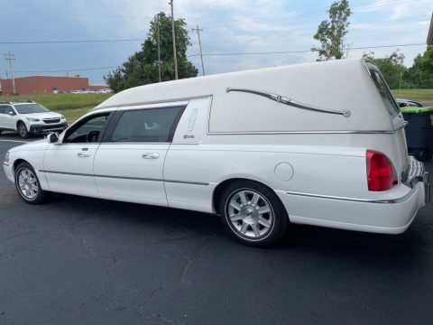 2007 Lincoln Town Car Executive Hearse [good condition] for sale