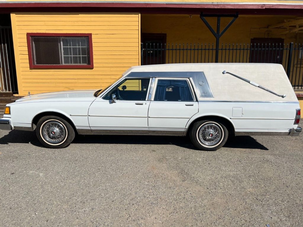 1988 Buick Lesabre hearse [great shape]