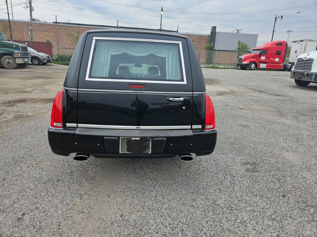 2007 Cadillac hearse [no issues]