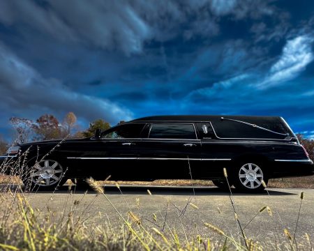 2011 Lincoln Town Car Executive Stratford hearse [great shape] for sale