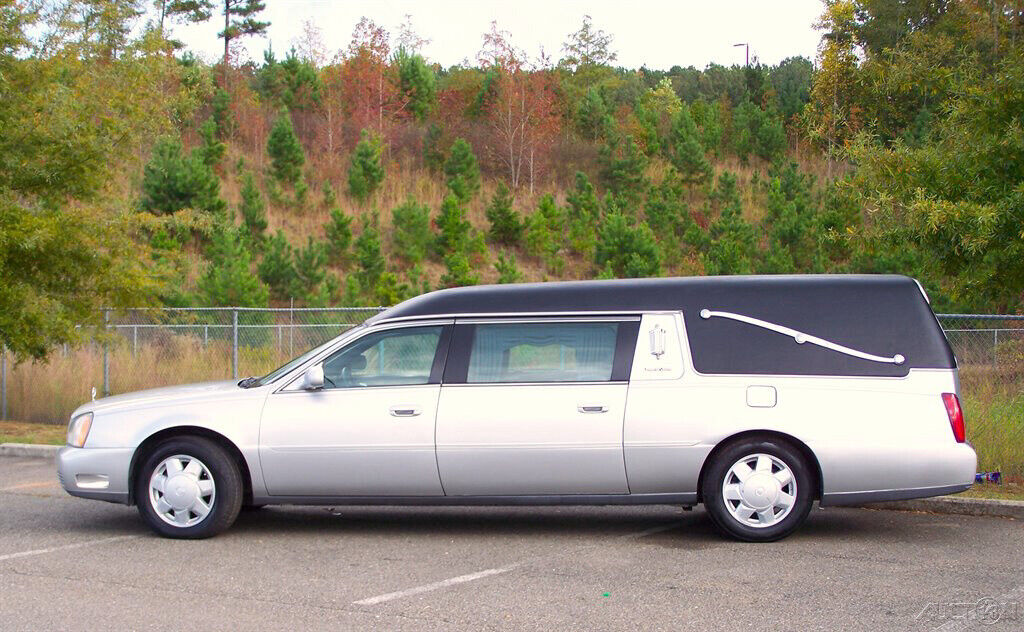 2002 Cadillac Deville S&S Hearse [well maintained]