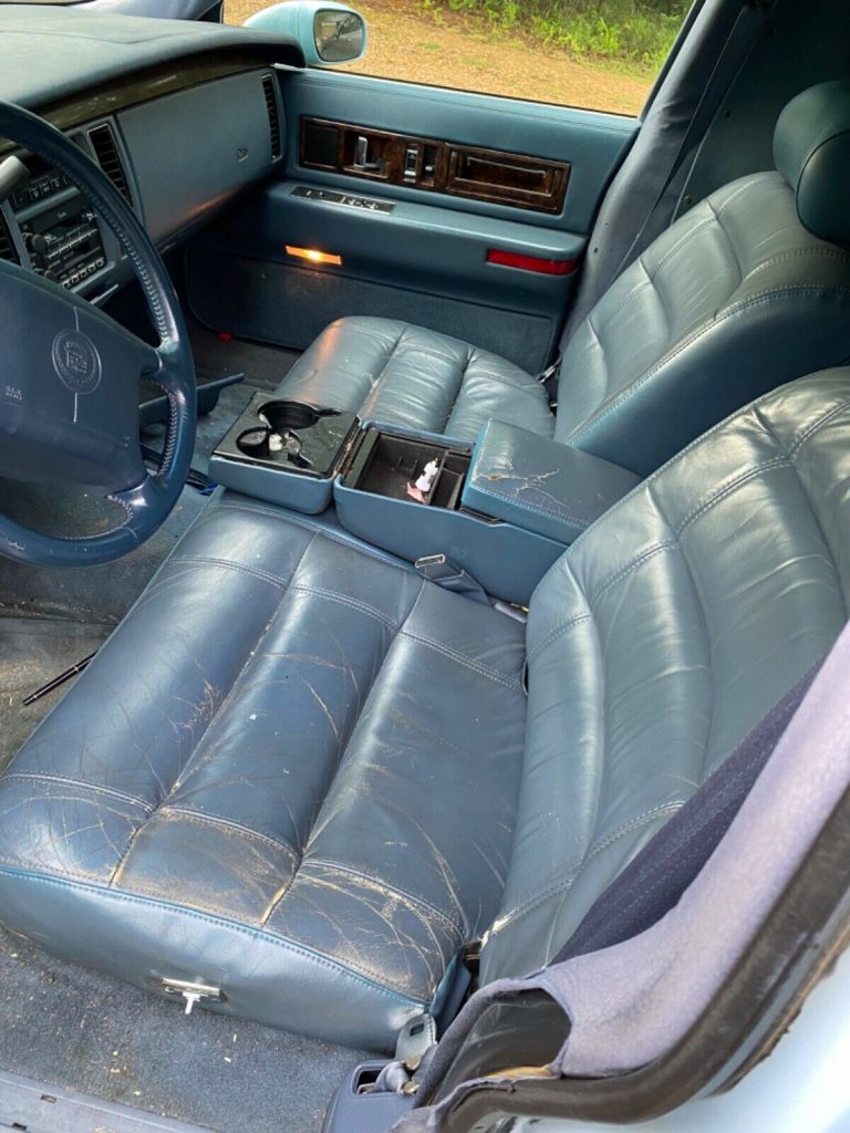 1994 Cadillac Fleetwood hearse [solid]