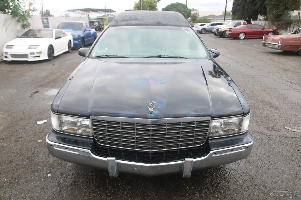 1996 Cadillac Fleetwood Miller Meteor hearse [project]