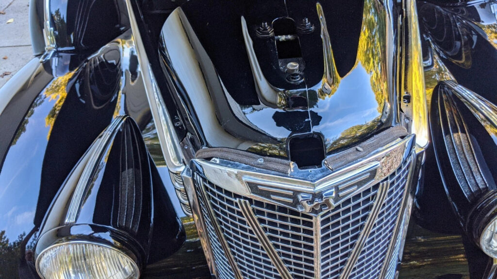 1938 Cadillac Lasalle S + Carved – Sided Hearse