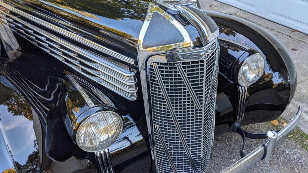 1938 Cadillac Lasalle S + Carved – Sided Hearse