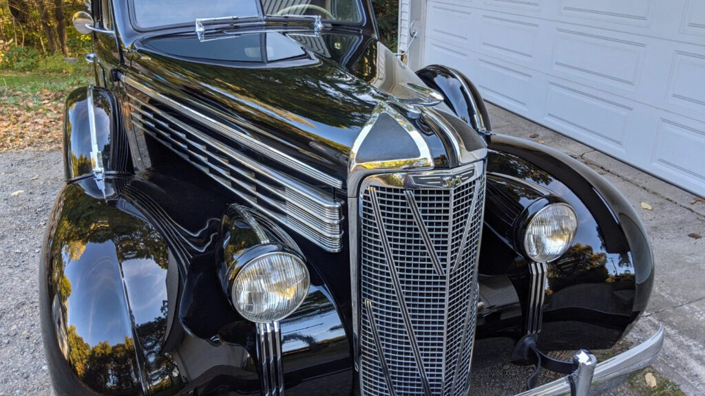 1938 Cadillac Lasalle S + Carved – Sided Hearse