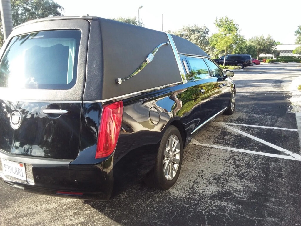 2014 Cadillac Federal Eagle XTS Hearse**like New**one Owner**low 29,000 Miles