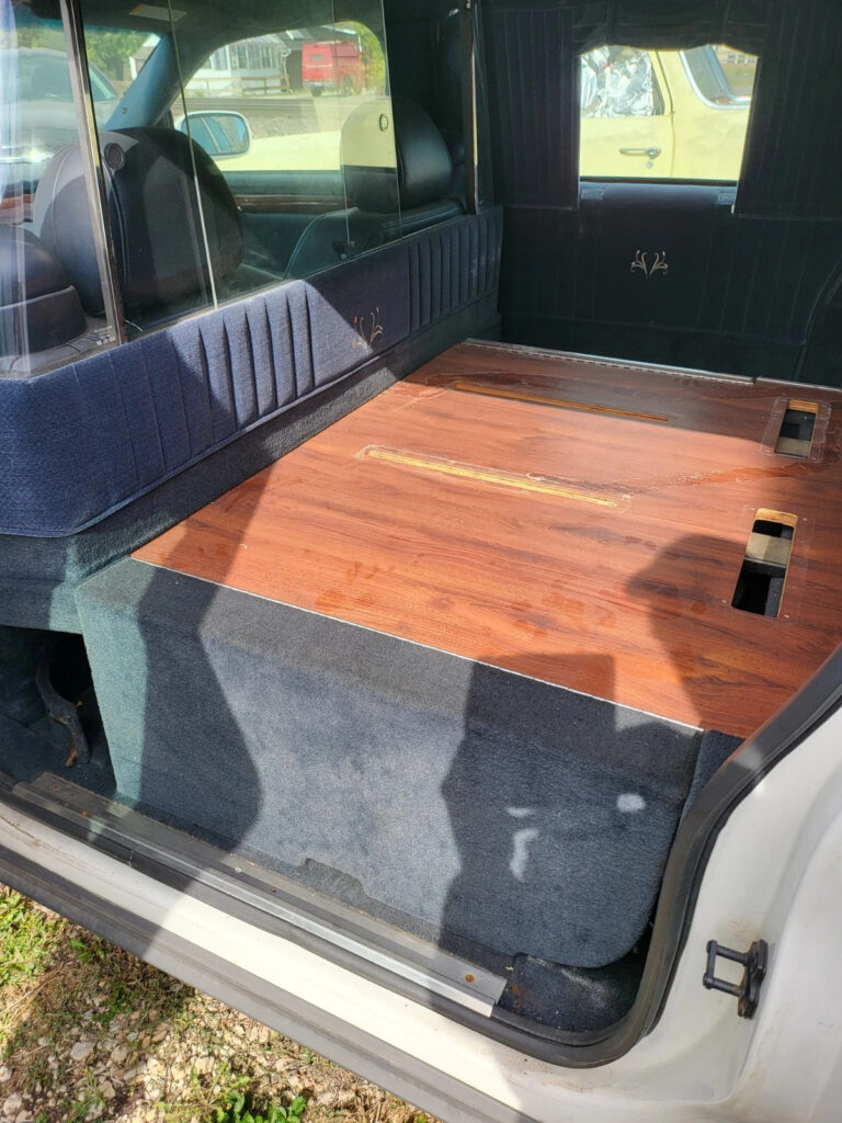 2000 Cadillac Commercial Chassis Hearse