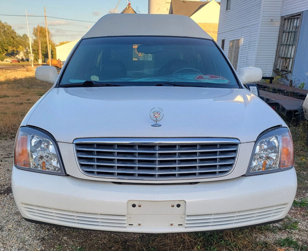 2000 Cadillac Commercial Chassis Hearse