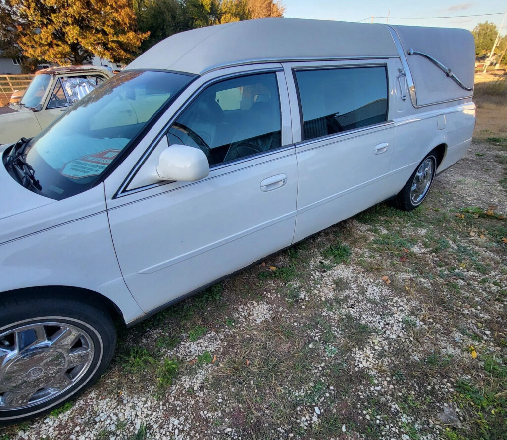 2000 Cadillac Commercial Chassis Hearse