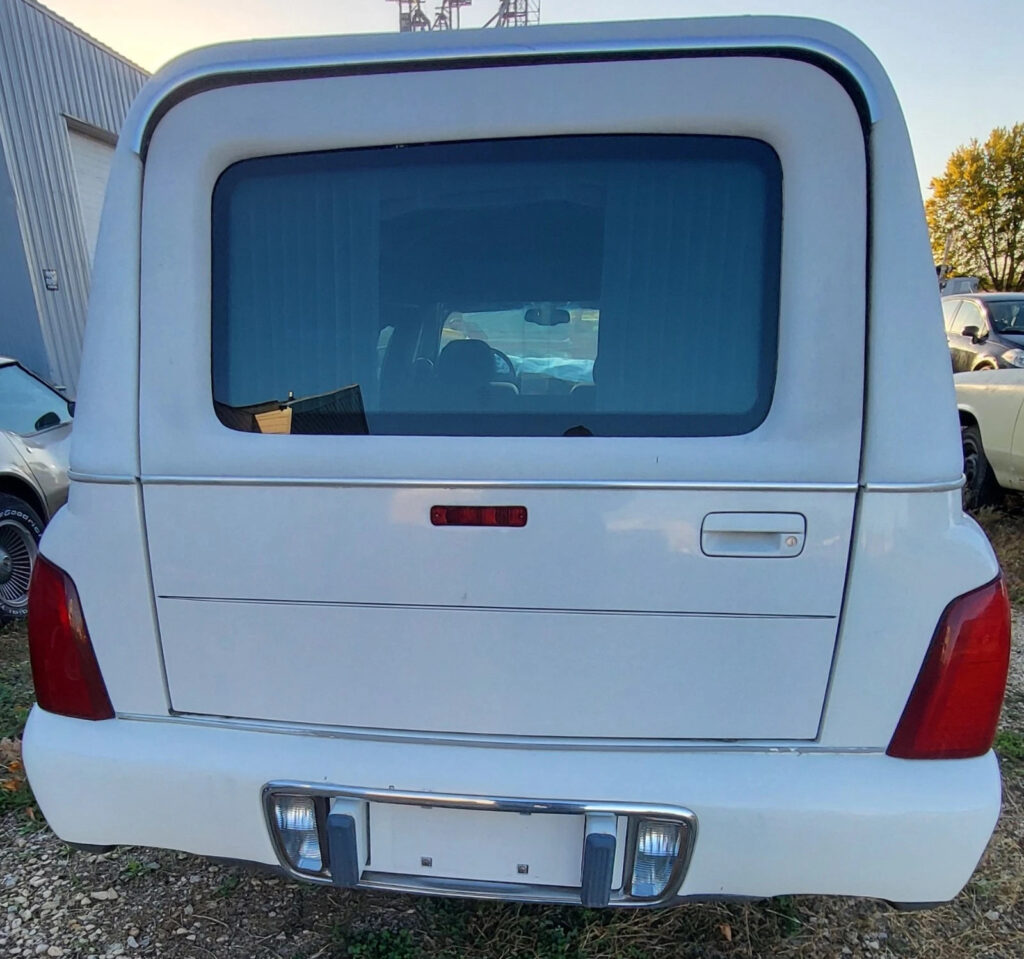 2000 Cadillac Commercial Chassis Hearse