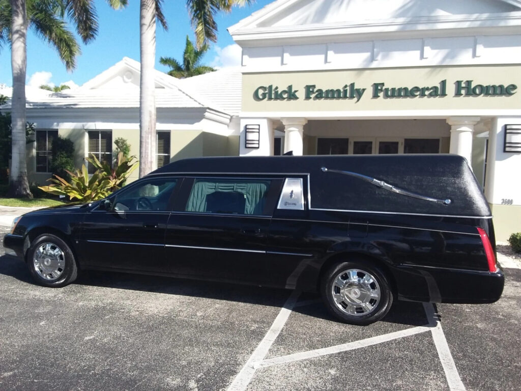 2010 Cadillac Superior Hearse**very Clean**60,ooo Miles**one Corporate Owner