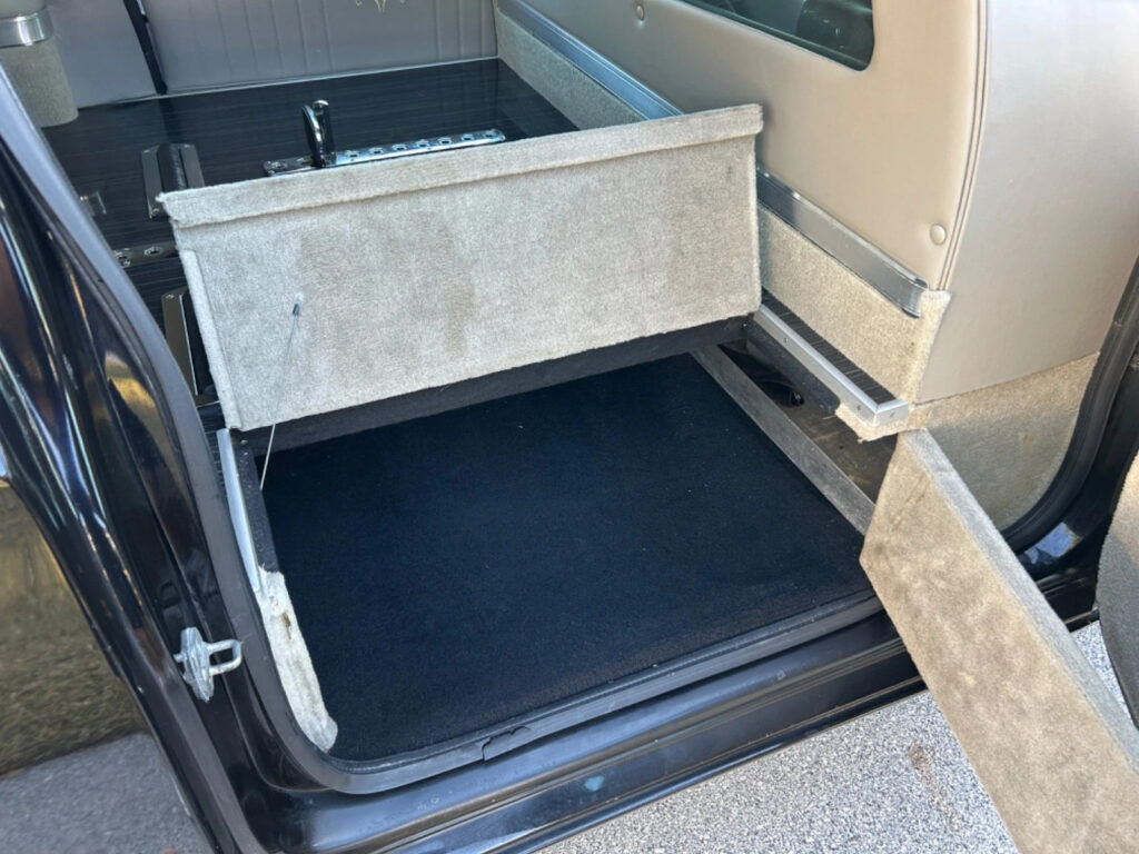 2014 Cadillac XTS Hearse Heritage by Federal