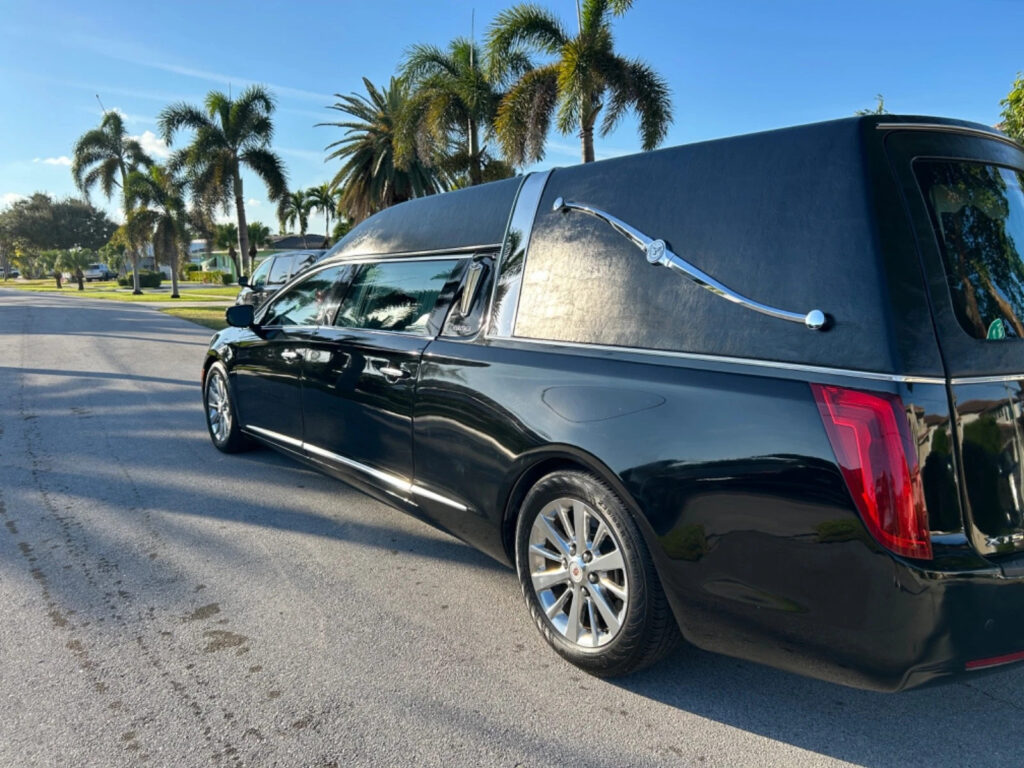 2014 Cadillac XTS Hearse Heritage by Federal